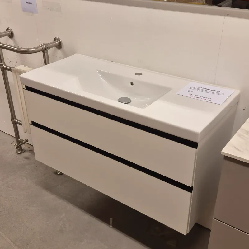 OUTLET: INR Viskan Grip 100 cm Baderomsmøbel Hvit - Utstilling