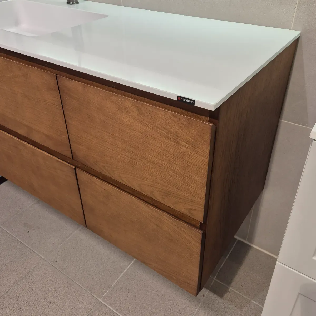 Quadro Bad Oslo 120 cm Servantskap Med Cosentino Servant