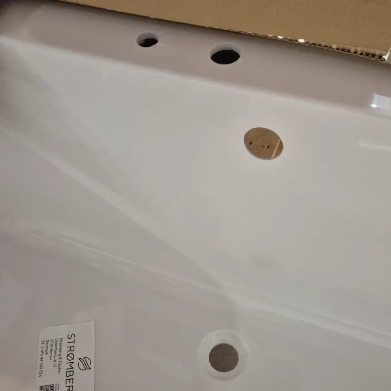OUTLET: Strømberg Quantum Badekar 170x75 cm Innebygd Carronite