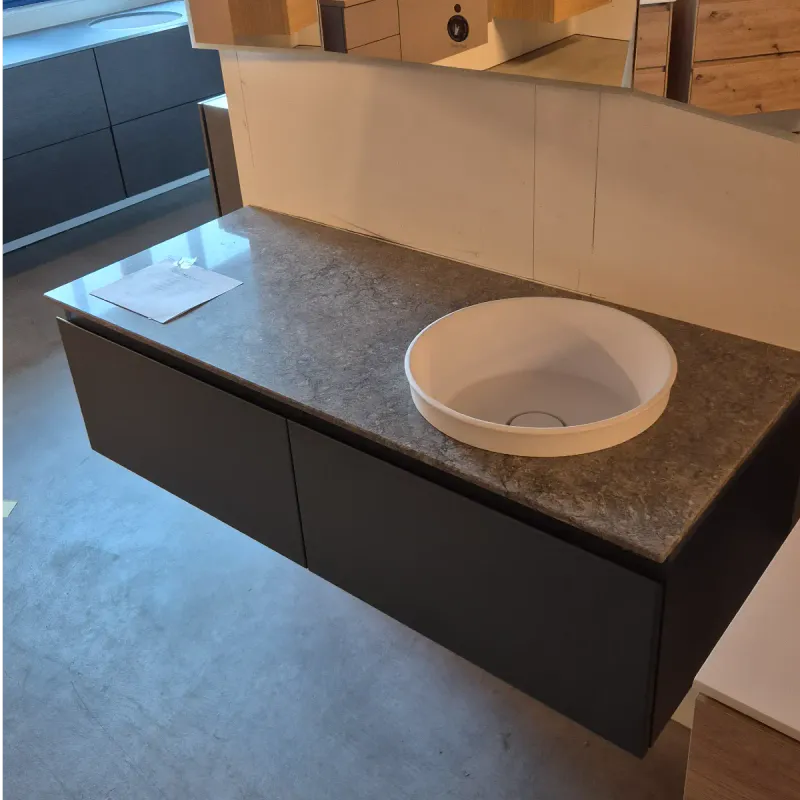 OUTLET: Vedum Zone 120 cm Baderomsmøbel Tordenblå - Utstilling